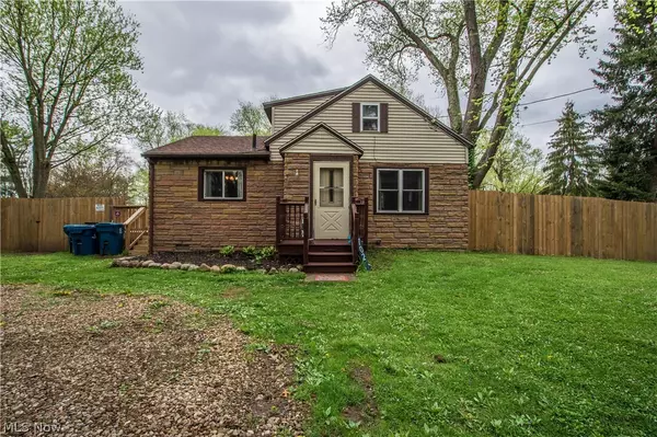 3702 Highspire DR, Barberton, OH 44203