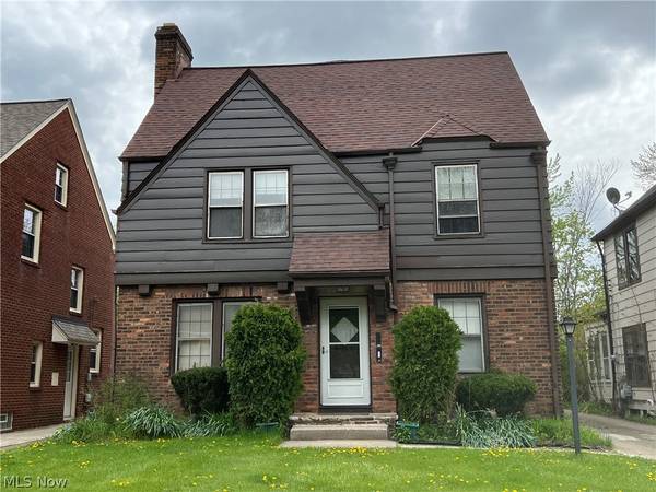 3705 Strandhill RD, Shaker Heights, OH 44122