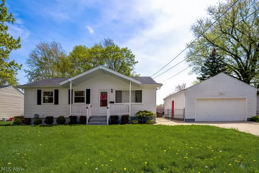 4039 Kenneth RD, Stow, OH 44224