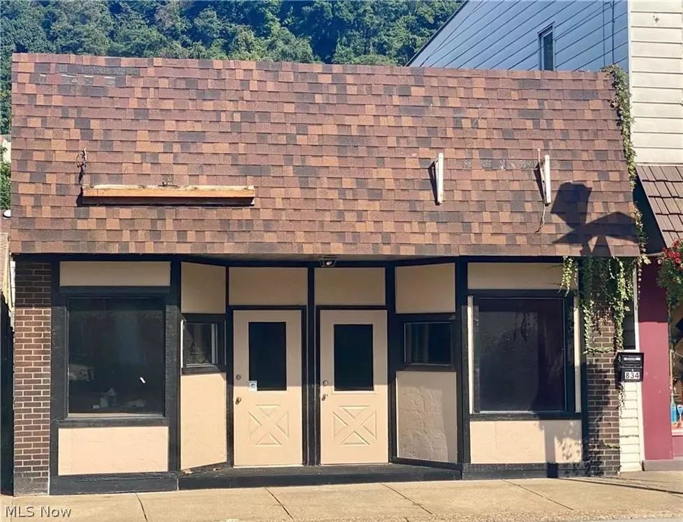 Follansbee, WV 26037,834 Main St