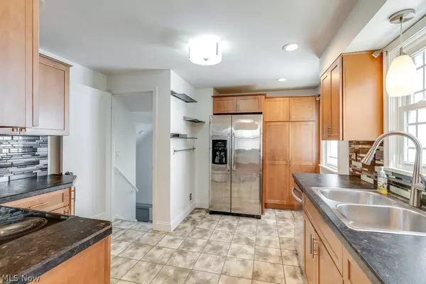 Canton, OH 44709,2022 31st ST NW