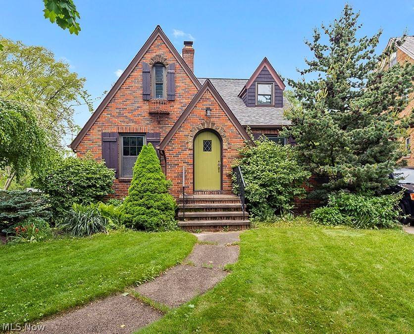 15400 Lydian AVE,  Cleveland,  OH 44111