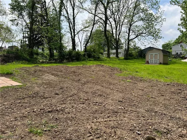 Oberlin, OH 44074,107 Camden CT