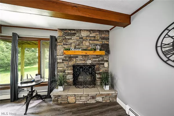 Chagrin Falls, OH 44023,8693 E Craig DR