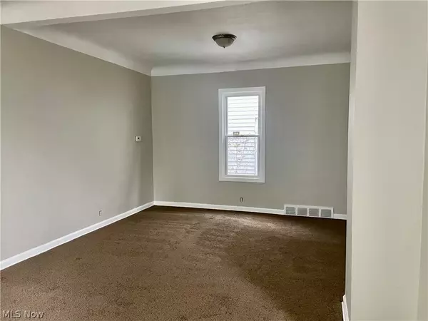 Cleveland, OH 44102,1920 W 75th ST