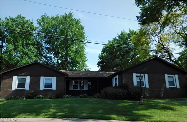 2 Garcia DR,  Norwalk,  OH 44857