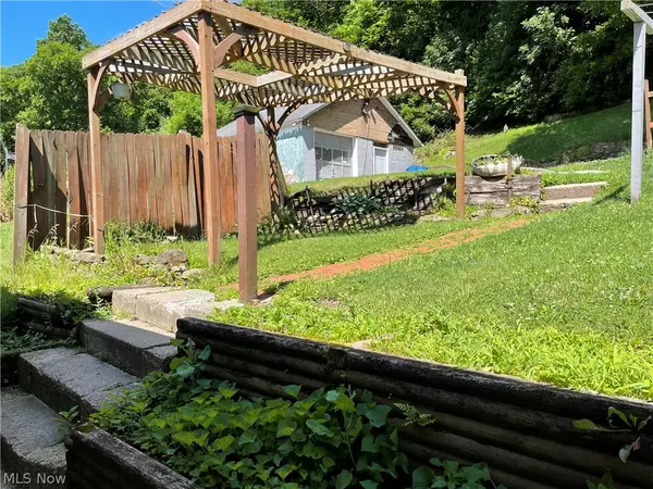 Dillonvale, OH 43917,213 Smithfield ST