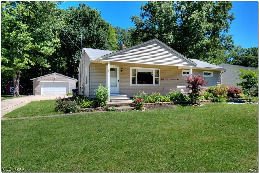 4448 Howard DR, Vermilion, OH 44089