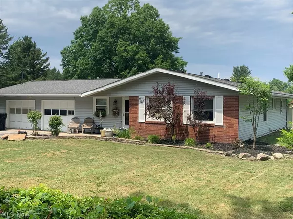 5481 Old Orchard DR,  Harpersfield,  OH 44041