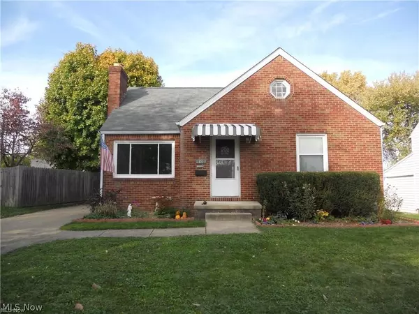 1209 Spangler RD NE, Canton, OH 44714