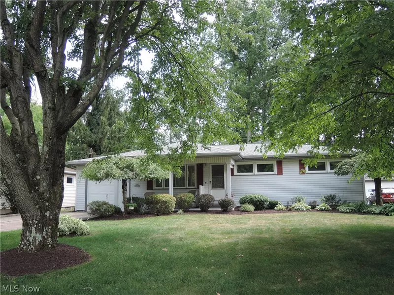 1433 Marlane, Girard, OH 44420