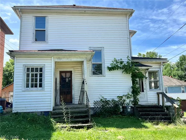 1106 Eastman ST, Zanesville, OH 43701