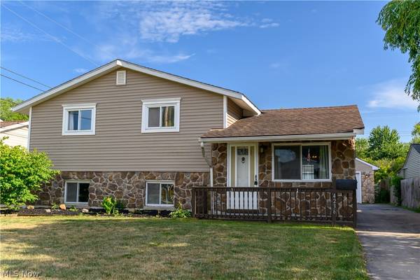 4236 Holl AVE,  Sheffield Lake,  OH 44054