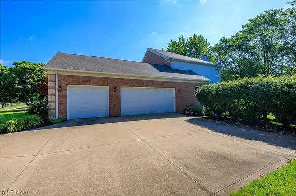 Strongsville, OH 44136,19295 Timber Creek CIR