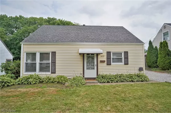 1412 Anderson RD, Cuyahoga Falls, OH 44221