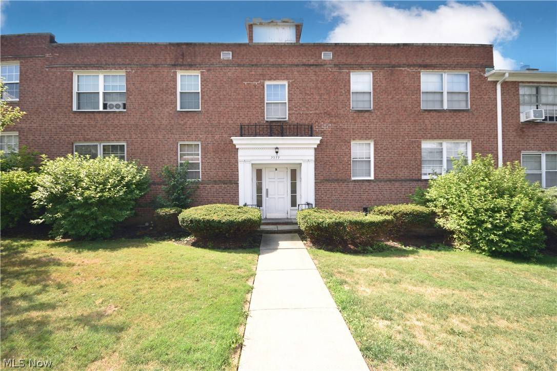 3279 Warrensville Center RD #7B, Shaker Heights, OH 44122