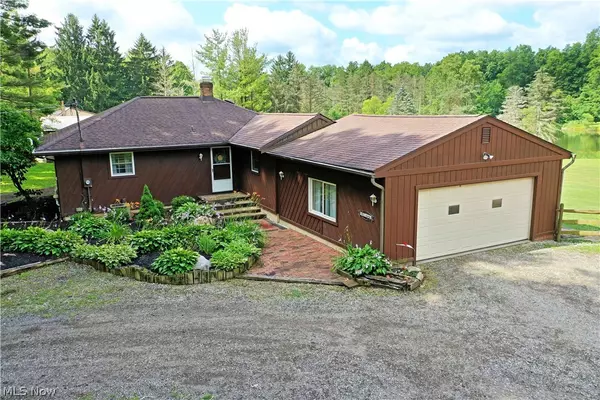 Chagrin Falls, OH 44023,18680 Haskins RD