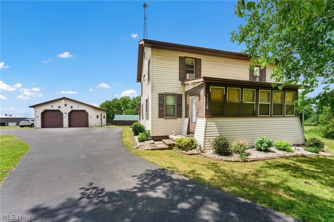 1226 State Route 7 NE, Brookfield, OH 44403
