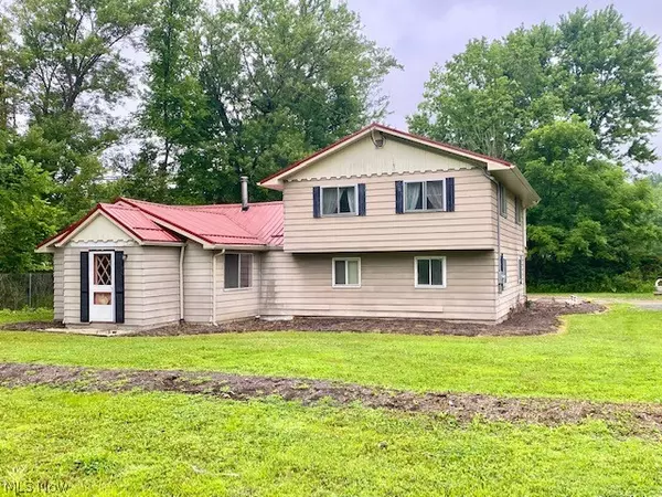 3883 Bushey AVE, Norton, OH 44203