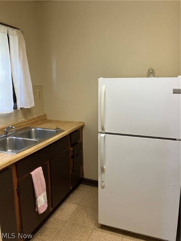 Youngstown, OH 44502,539 Falls AVE