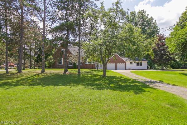 North Olmsted, OH 44070,30871 Lorain RD