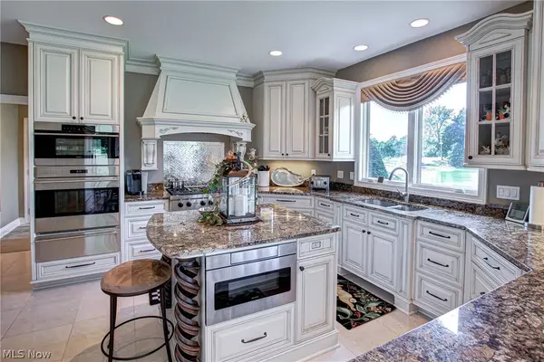 Medina, OH 44256,3750 Weymouth Woods DR