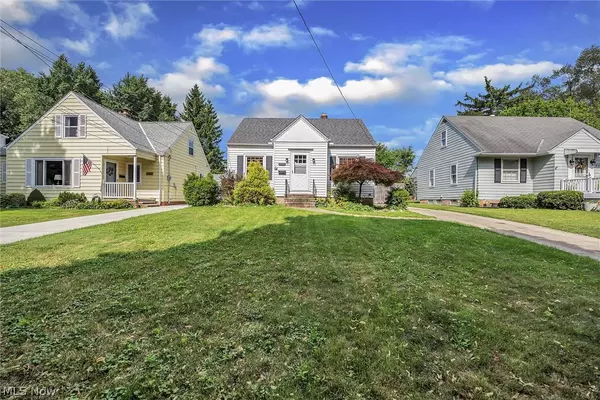 Fairview Park, OH 44126,4416 W 210th ST