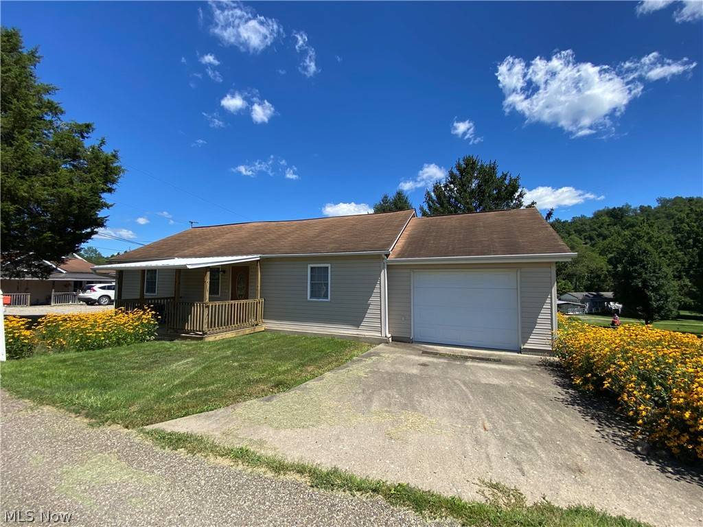 69611 Center ST, St. Clairsville, OH 43950