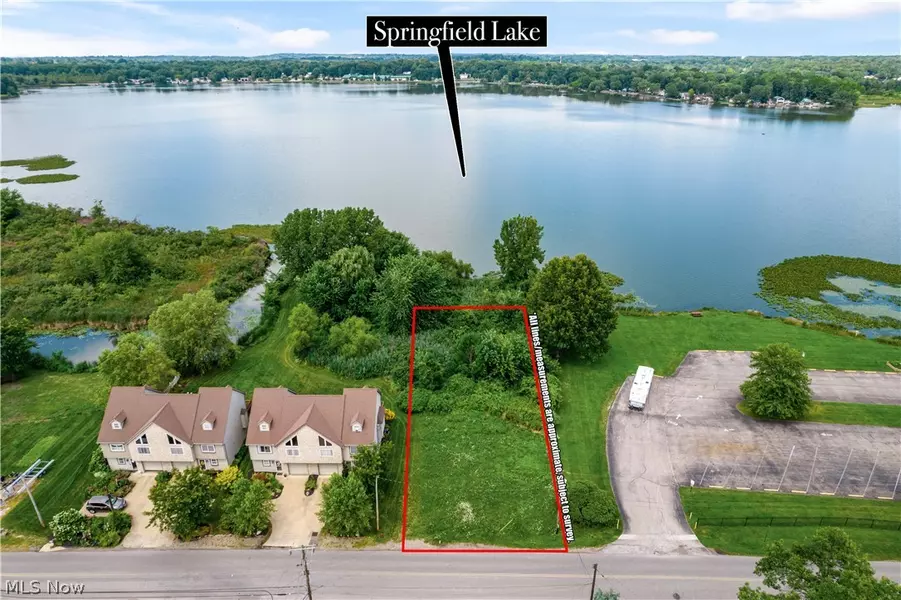 2399 Lakeside DR, Lakemore, OH 44250