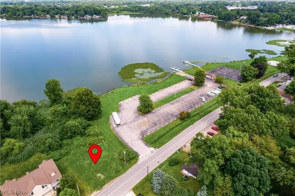 Lakemore, OH 44250,2399 Lakeside DR