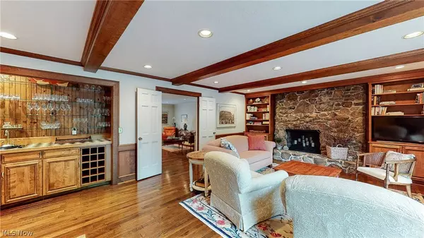 Pepper Pike, OH 44124,1 Laurel Hill LN