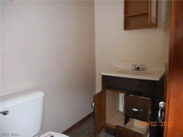 Follansbee, WV 26037,1427 Walker RD