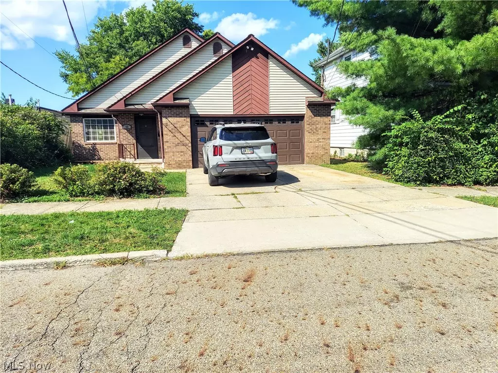 Bedford, OH 44146,93 E Interstate ST