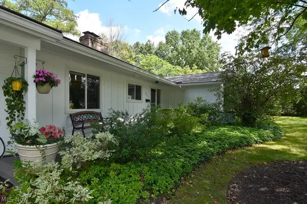 Beachwood, OH 44122,24617 Hazelmere RD