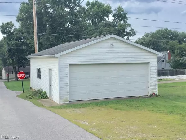 New Concord, OH 43762,109 E Main