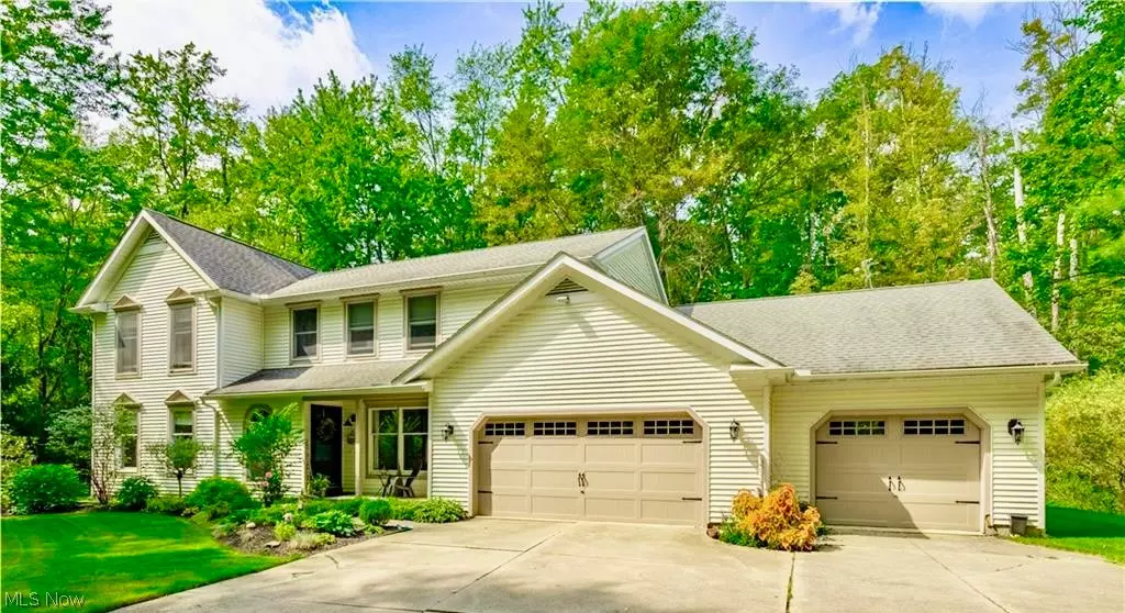 16600 Mohican TRL, Chagrin Falls, OH 44023