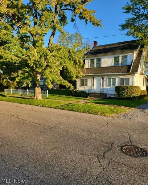 463 Belmont AVE NW, Warren, OH 44483
