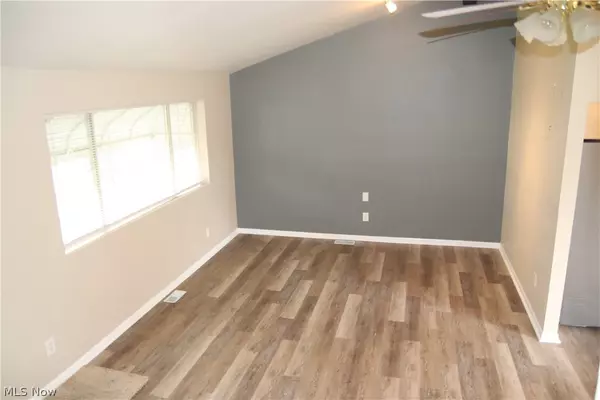 Bedford Heights, OH 44146,24151 Columbus RD