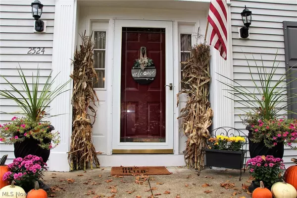 Stow, OH 44224,2524 Mallory LN