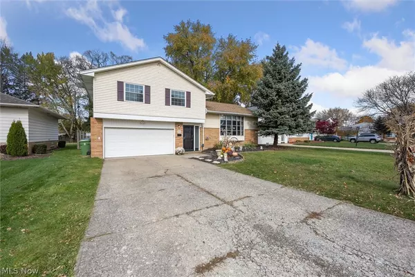 Parma Heights, OH 44130,11656 Lafayette DR