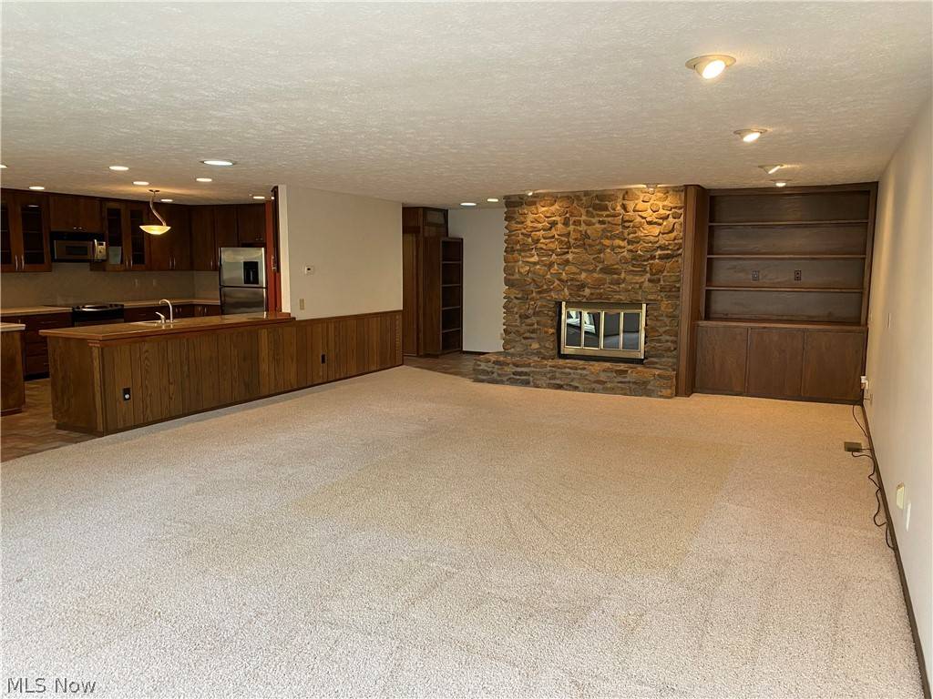 Strongsville, OH 44136,17172 Valley Creek DR