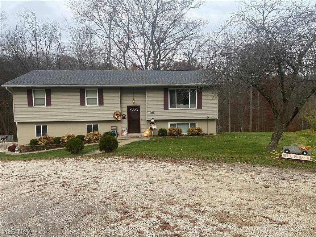 12905 Ridgeview DR, New Concord, OH 43762