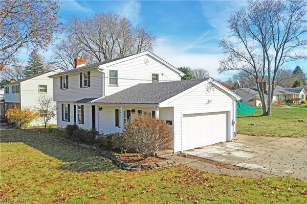 Poland, OH 44514,2927 Algonquin DR