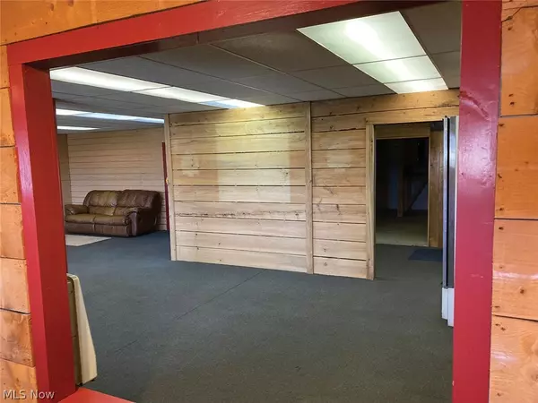 East Palestine, OH 44413,51683 State Route 14