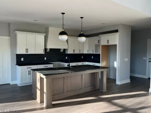 Hartville, OH 44632,794 Fair Vista CIR SW