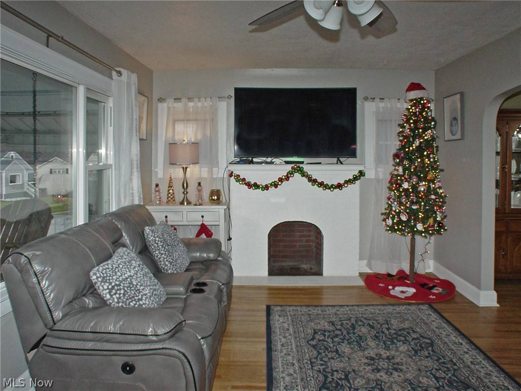 Weirton, WV 26062,3805 Hanlin WAY