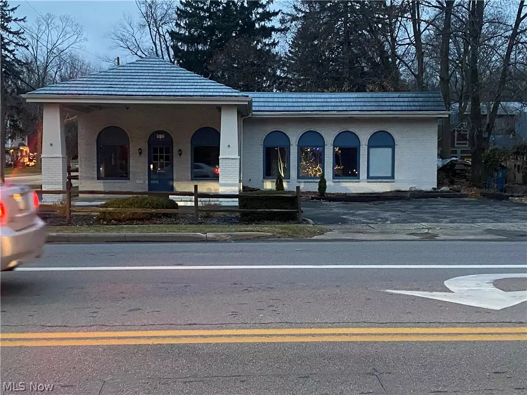 Olmsted Falls, OH 44138,7684 Columbia RD