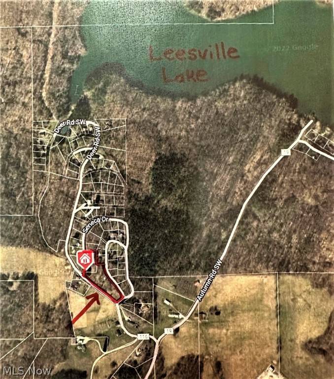 Deer RD, Bowerston, OH 44695