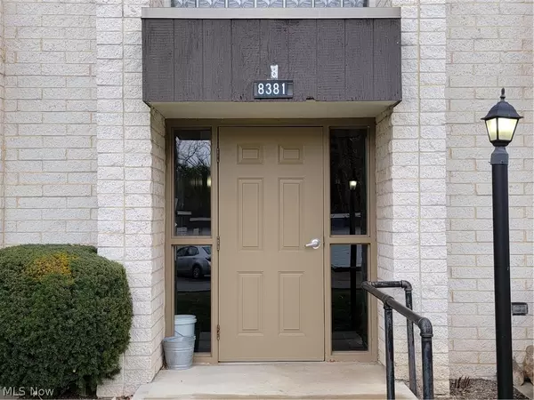 8381 N Akins RD #H-1,  North Royalton,  OH 44133