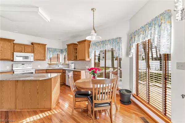 Norton, OH 44203,3786 Mount Vernon BLVD